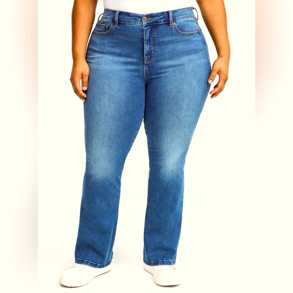 Torrid Trio bootcut jeans size 10-14, like new